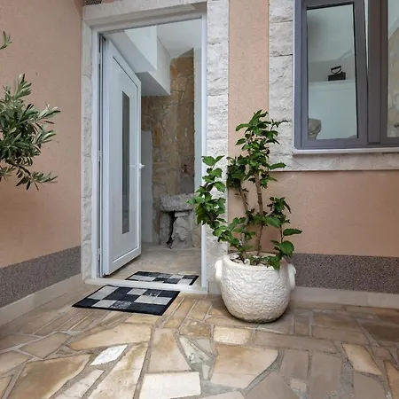 Sukara Lägenhet Makarska