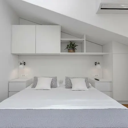 Apartamento Sukara Makarska