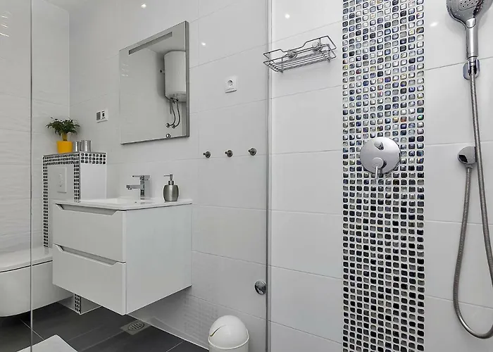 Sukara * 마카르스카