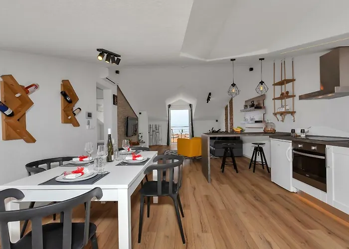 Sukara * 마카르스카