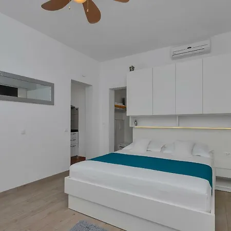 Sukara * Makarska