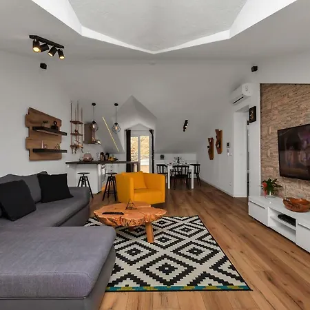 Sukara Apartment